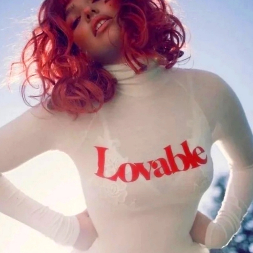 Loveable ligjtweight long sleeve turtleneck from daydream nation